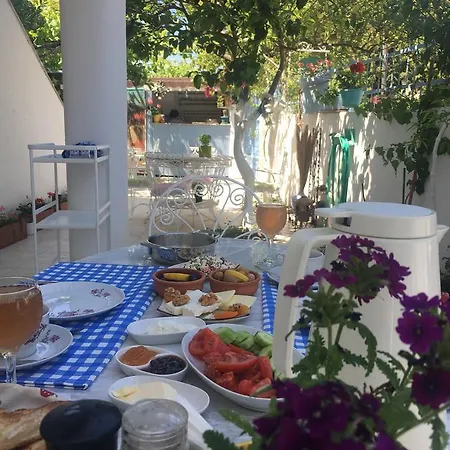 Defne Ev Nocleg ze śniadaniem Izmir