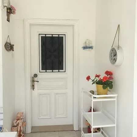 Defne Ev B&B *