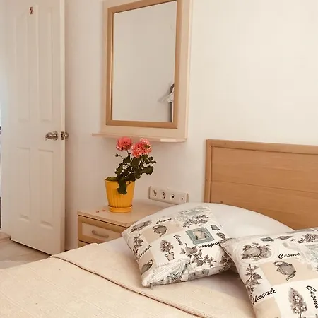 Defne Ev Bed & Breakfast