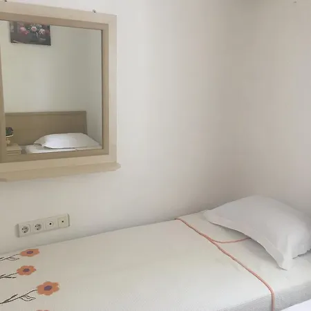 Bed & Breakfast Defne Ev Izmir